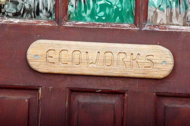 101007_d70_107-medium