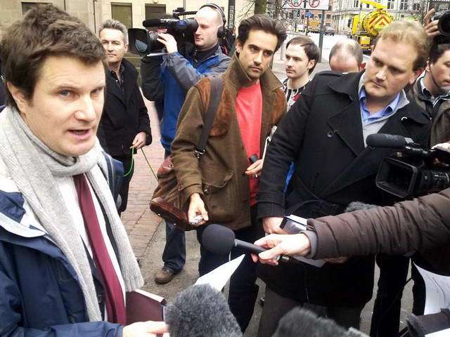 110110_e72_010-medium