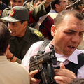 Egypt-securityguard-mp5k-tantawi-2011-02-04-thumb