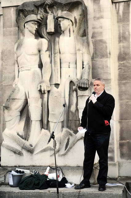 110224_d300s_250-medium