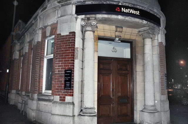 110316_d300s_001-medium