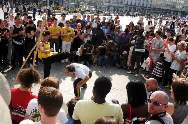 110422_d300s_014-medium