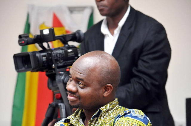 110507_d300s_053-medium