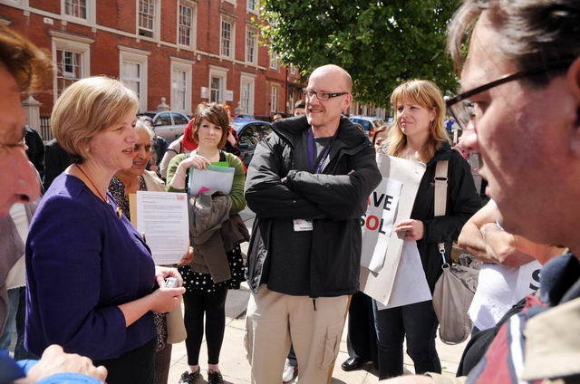 110527_d300s_040-medium