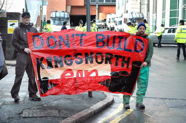 080401_d70_122-medium