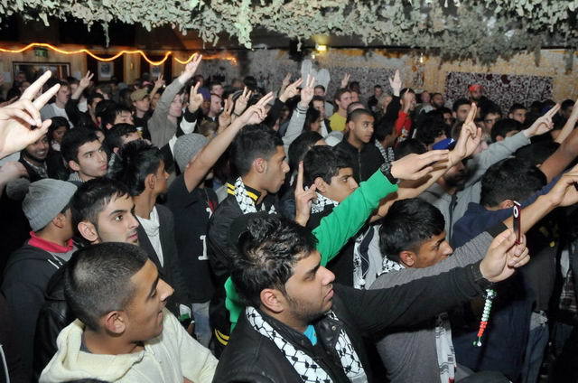 111110_d300s_137-medium