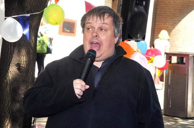 120526_d300s_040-medium