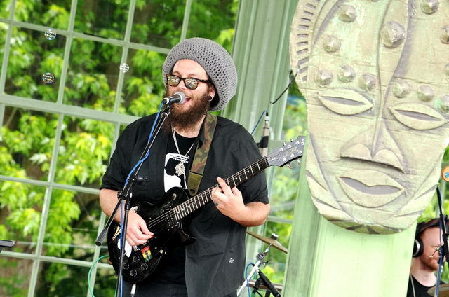 120610_d300s_043-medium