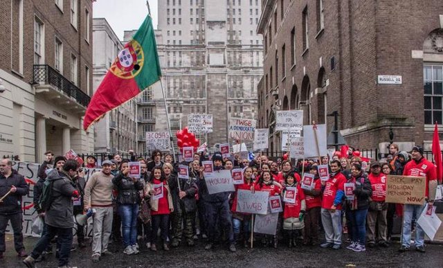 3_cosas_student_worker_unity-medium